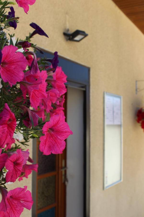 Le Domaine De L Etang Le Merger Oeuilly Εξωτερικό φωτογραφία